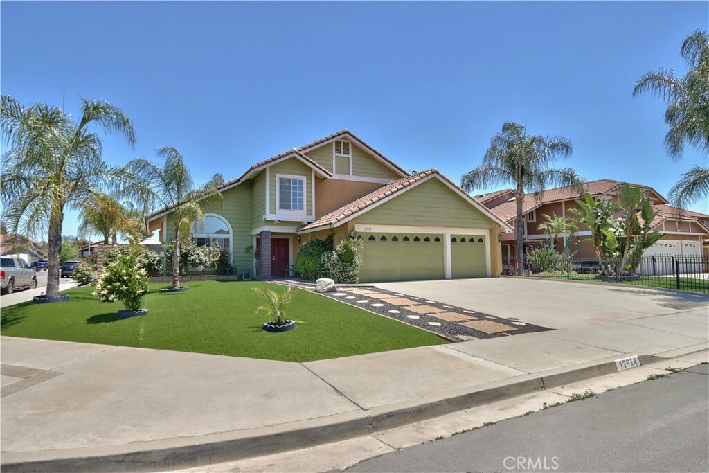 Property Photo: 12914 Coralberry St. CA 92553