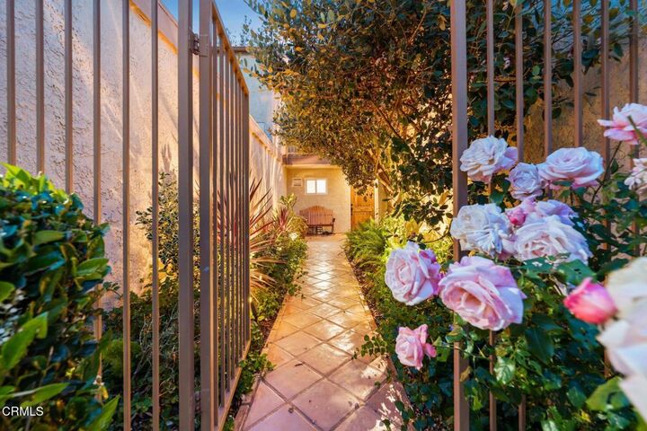 Property Photo: 795 Seawind Way CA 93041
