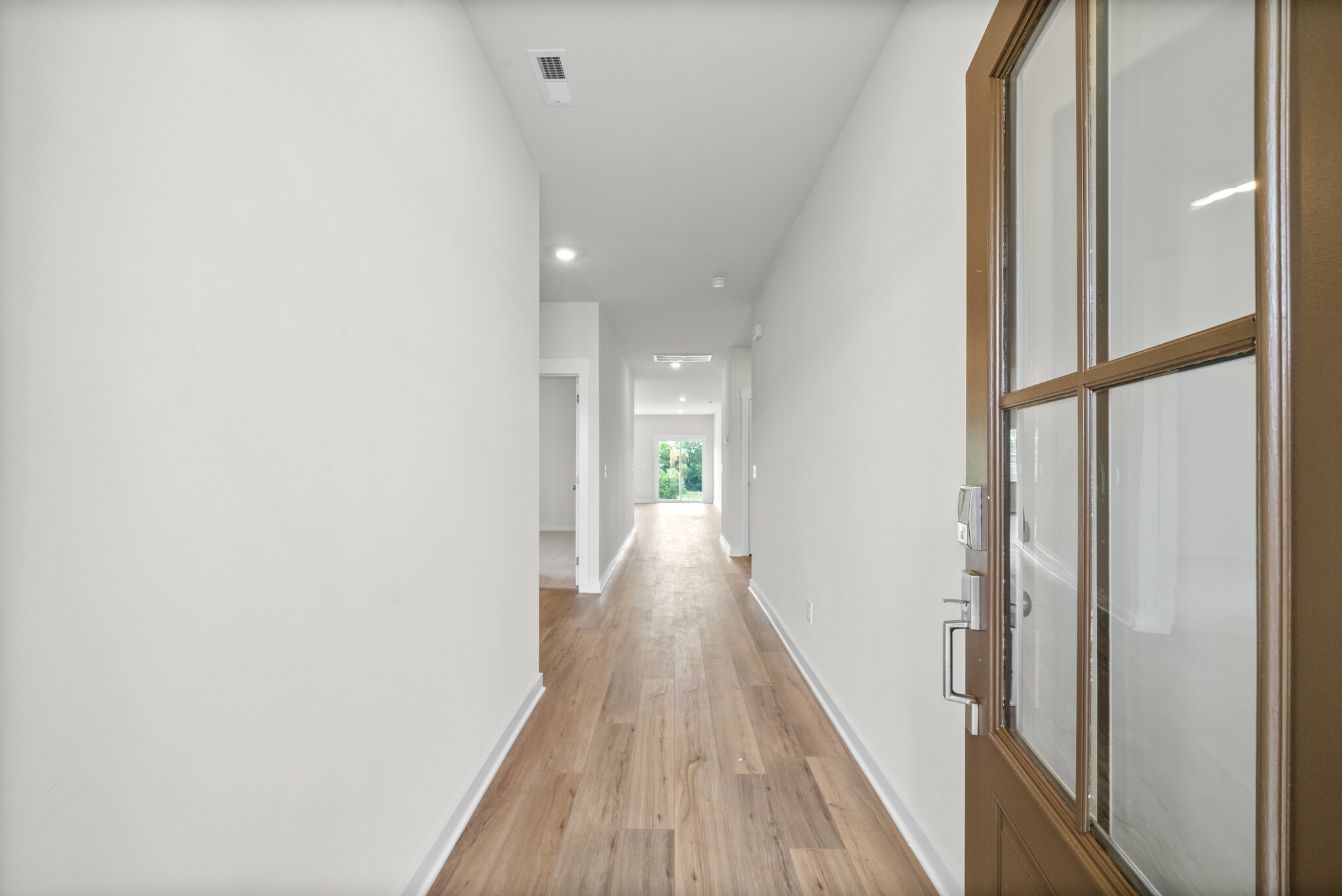 Property Photo: 319 Lacewing Ln TN 37043