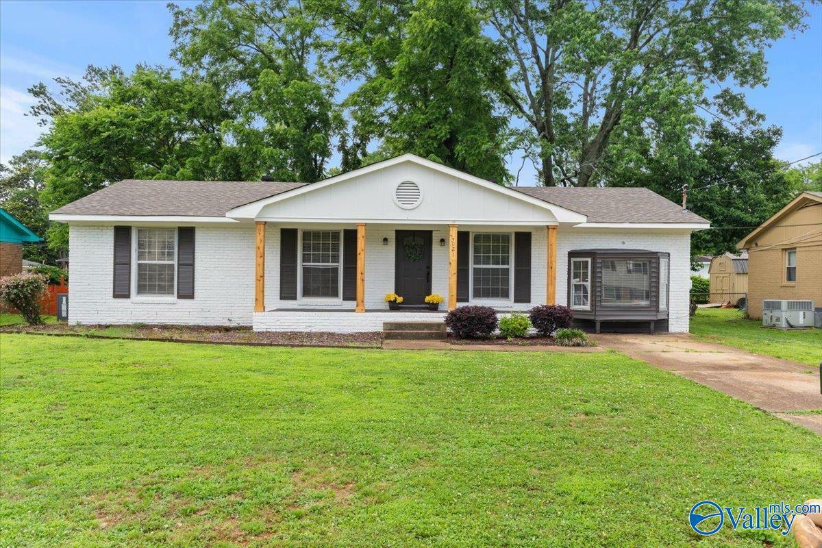 4021 Knollbrook Drive NW  Huntsville AL 35810 photo