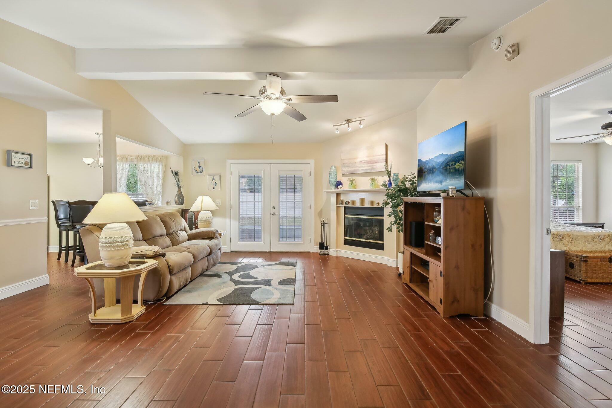 Property Photo: 8114 Buchannan Court FL 32244