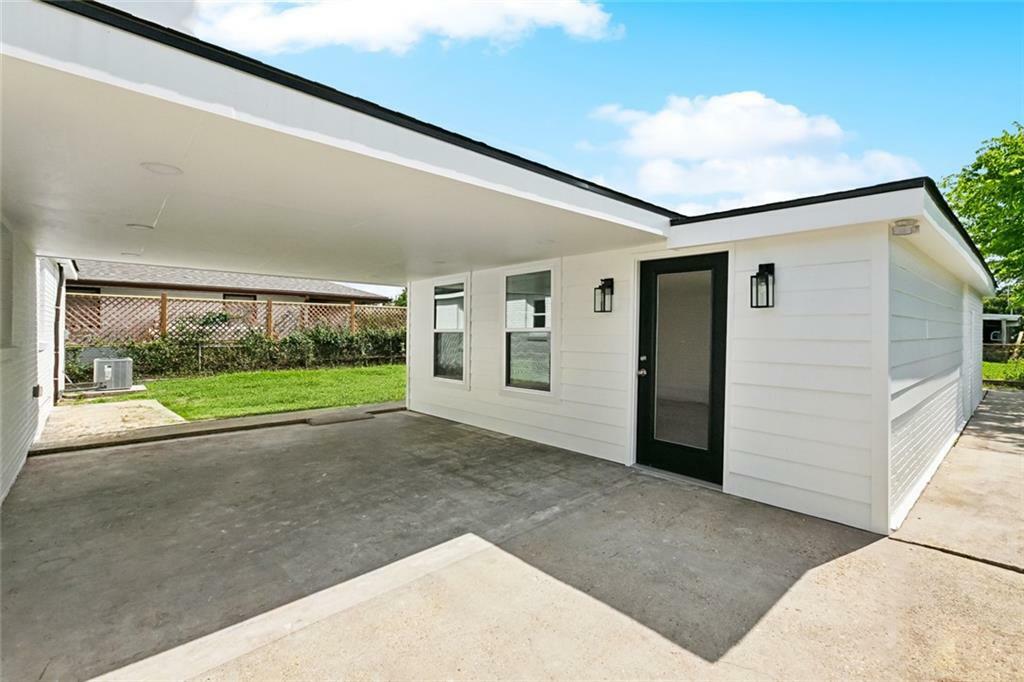 Property Photo: 1221 Gaudet Drive LA 70072