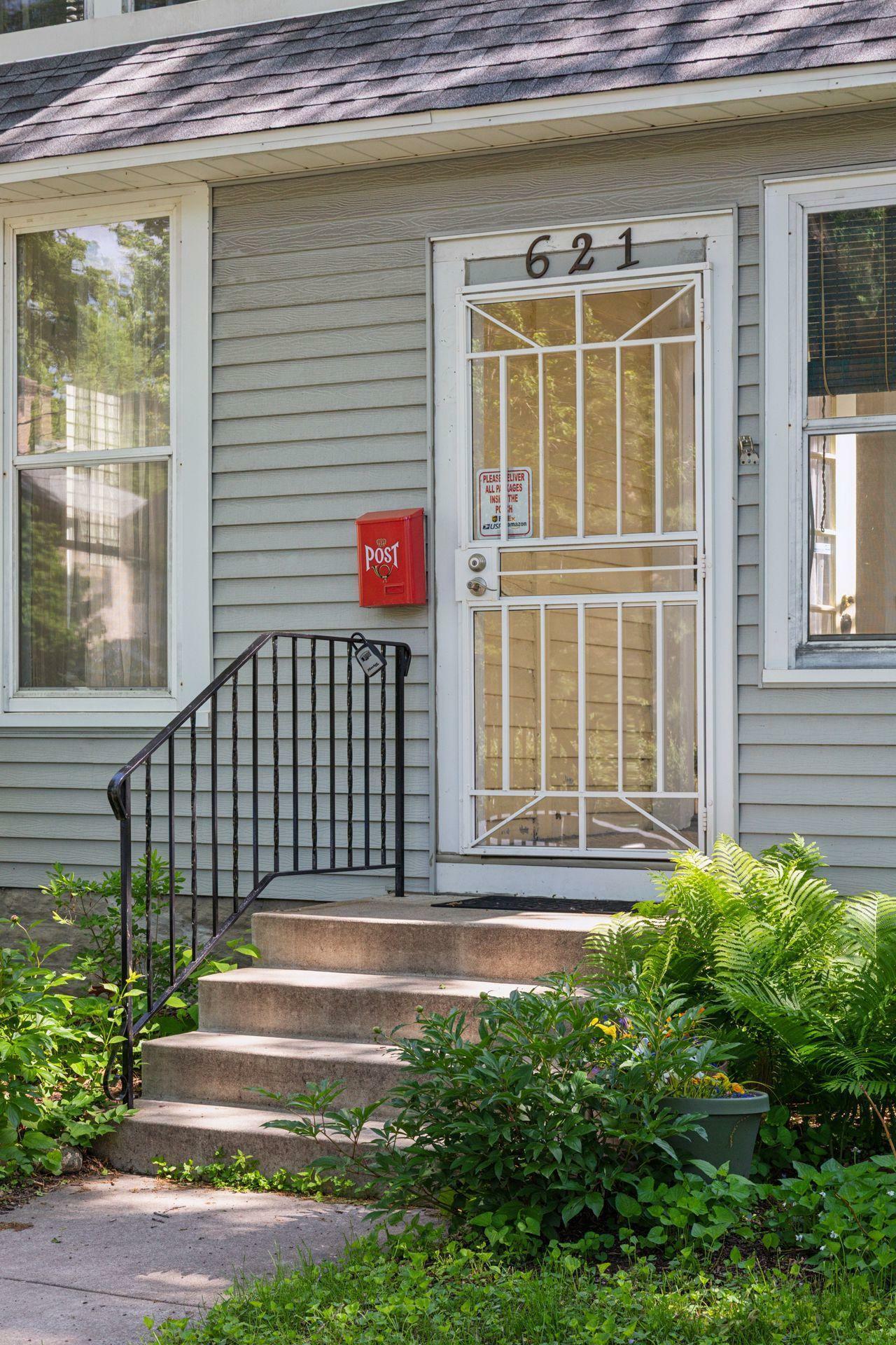 Property Photo: 621 6th Street SE MN 55414