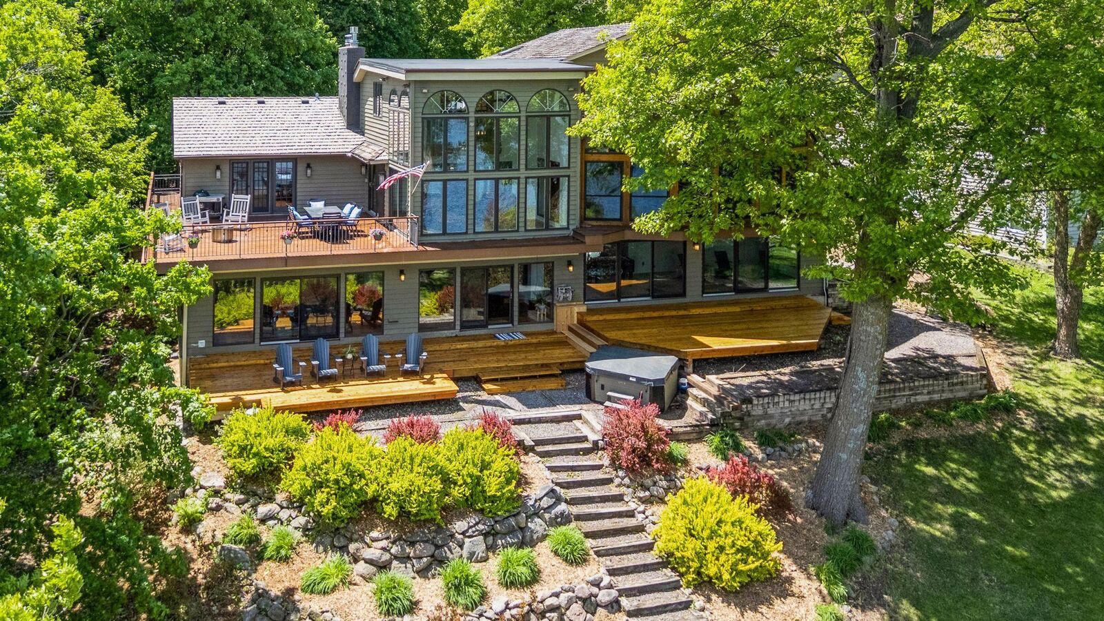 Property Photo: 4080 Lotus Drive MN 55331