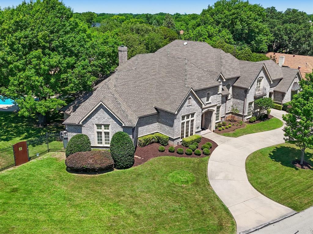 Property Photo: 2965 S Sunbeck Circle TX 75234