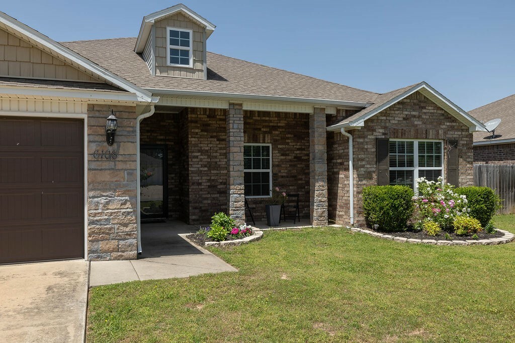 6108 SW Warrington Road  Bentonville AR 72713 photo