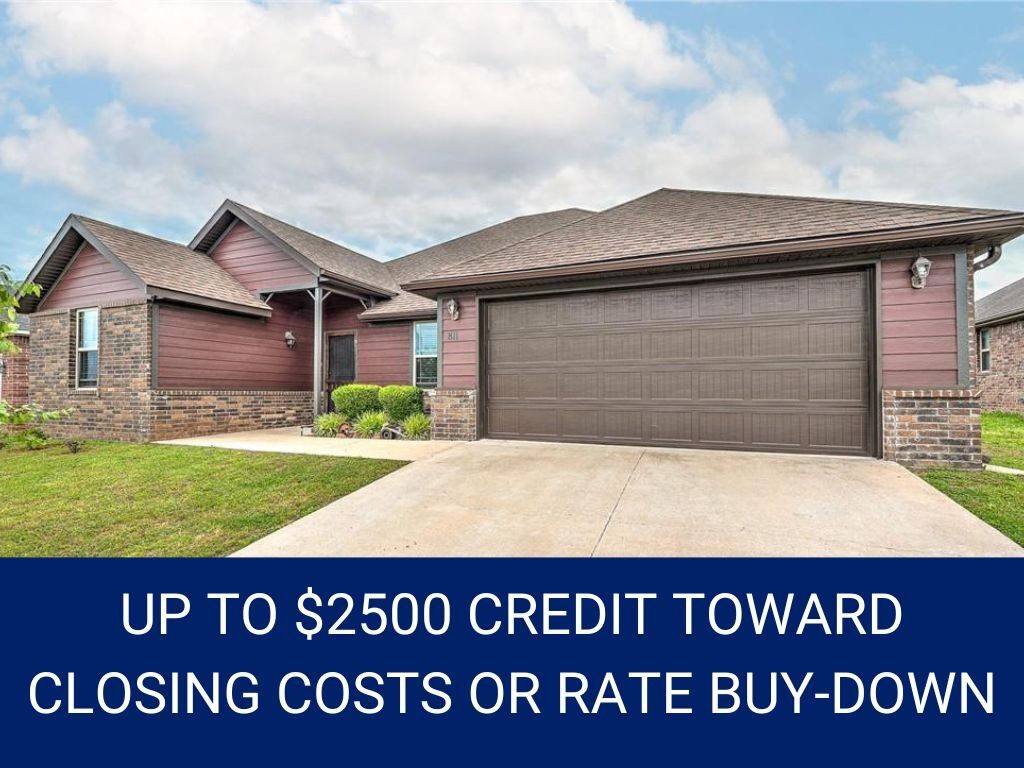 Property Photo: 811 SW Pure Globe Street AR 72712