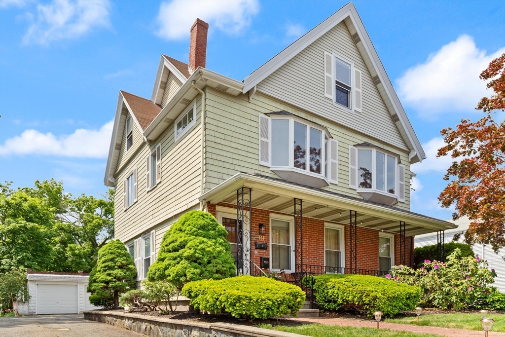 Property Photo:  141 Jewett St 2  MA 02458 