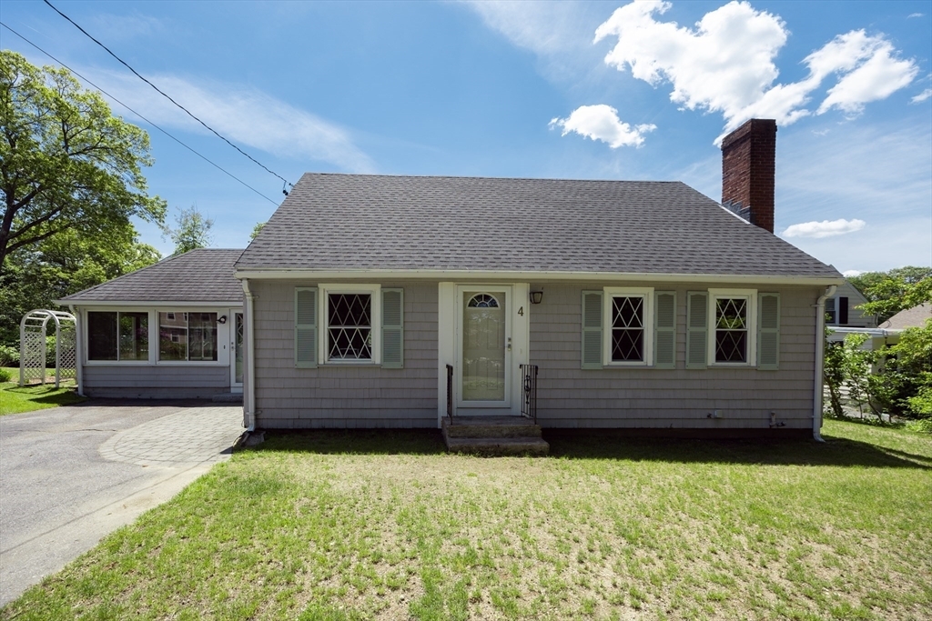Property Photo:  4 Cypress Rd  MA 01760 