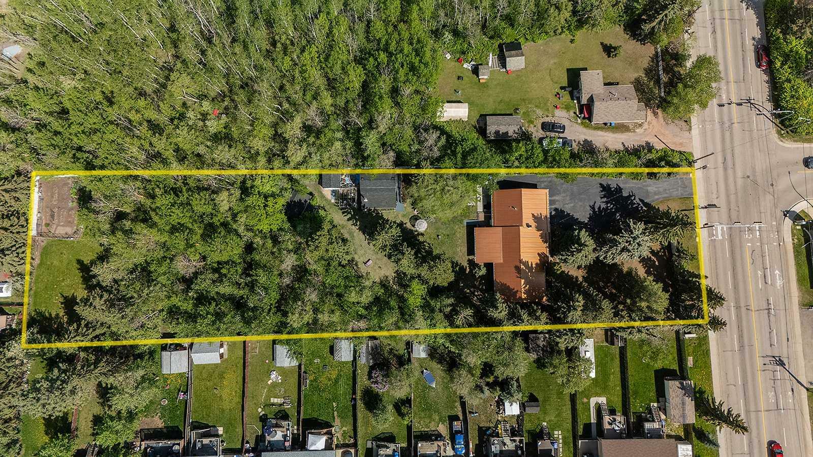 Property Photo: 4444 50 Street AB T4S 1L6