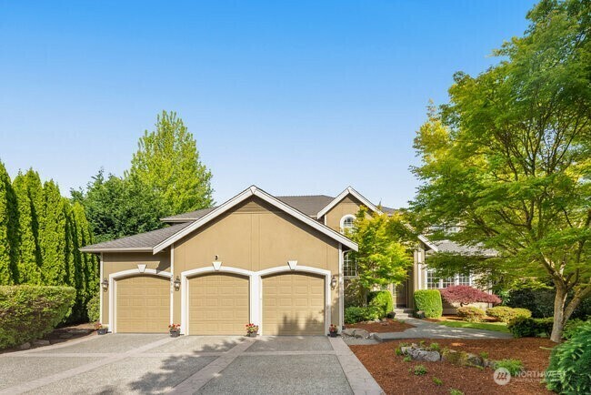 Property Photo: 28816 118th Avenue SE WA 98092