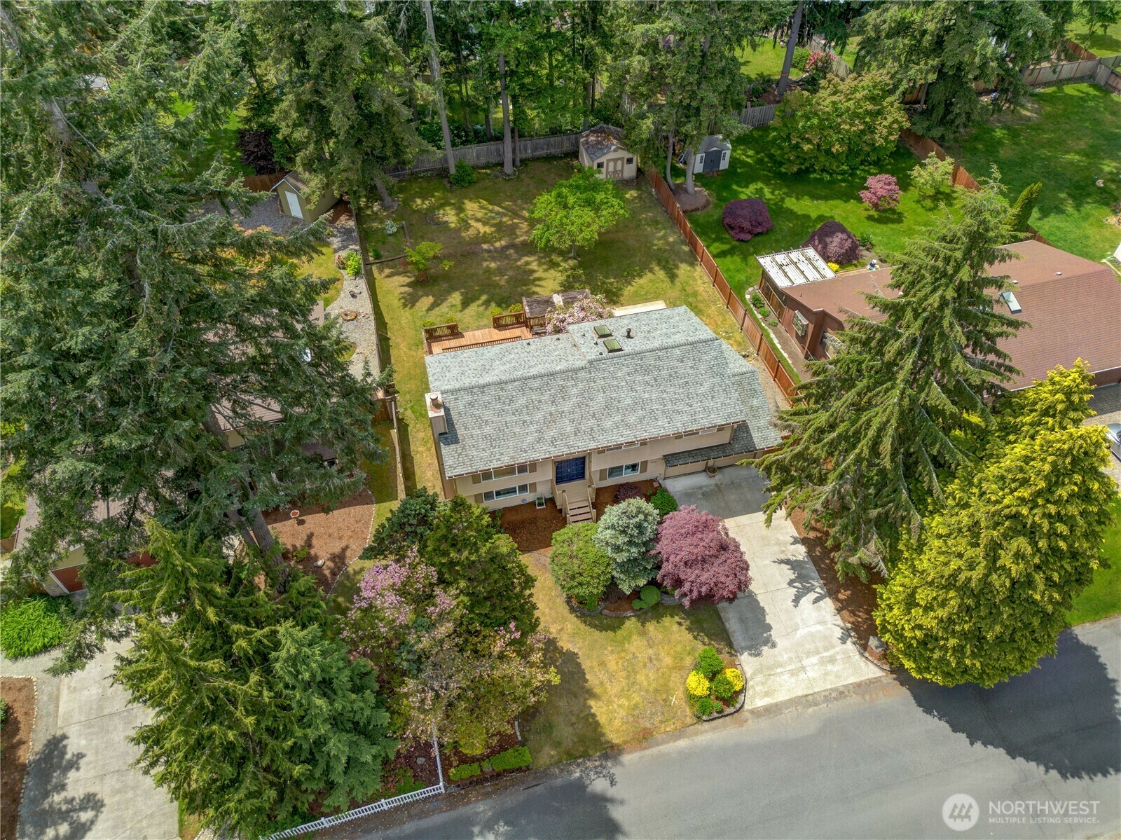 Property Photo: 16312 92nd Avenue Ct E WA 98375
