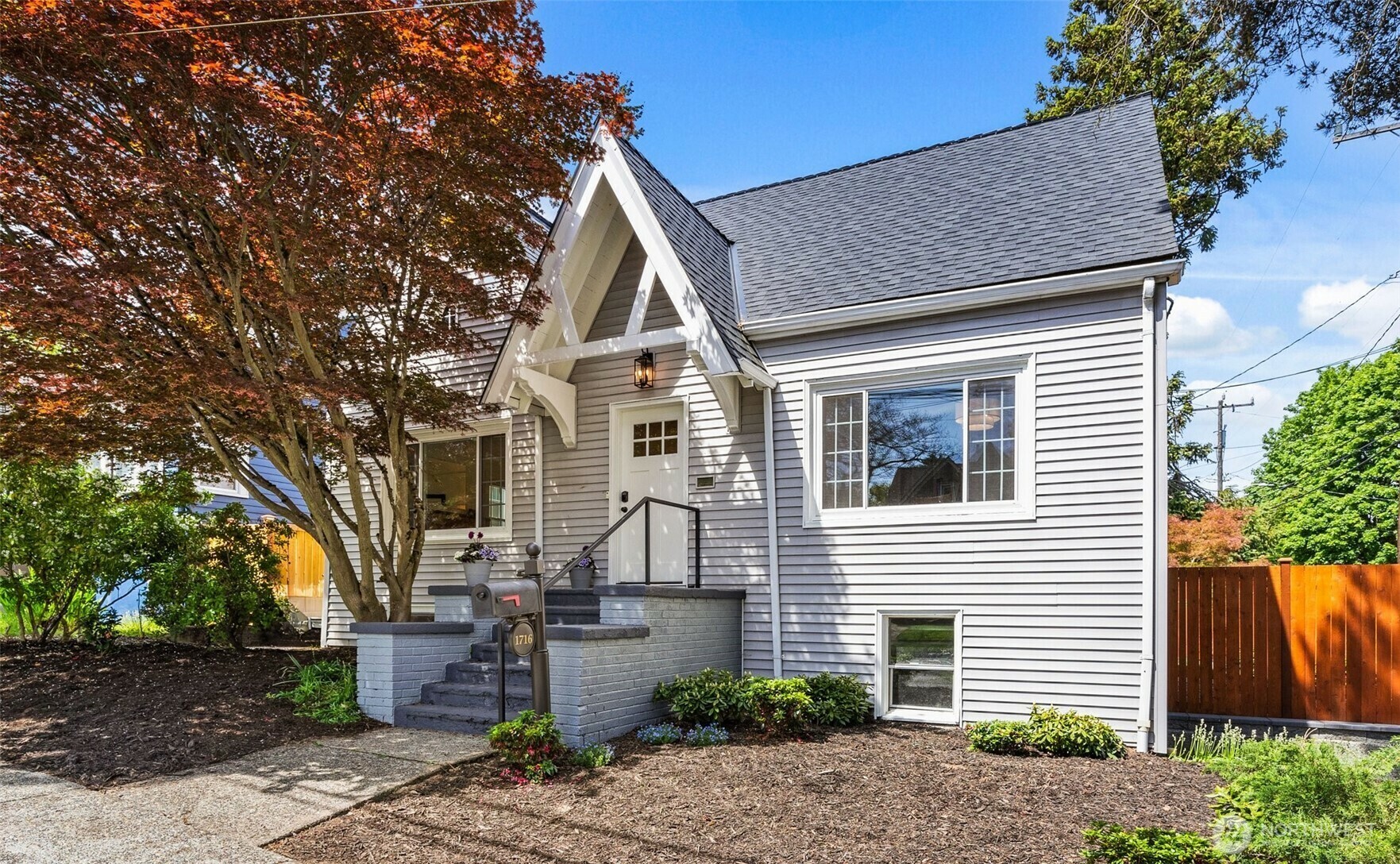 Property Photo:  1716 NE 80th Street  WA 98115 