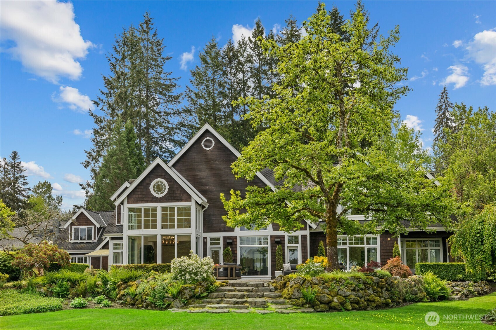 Property Photo: 10701 E Lake Joy Drive NE WA 98014