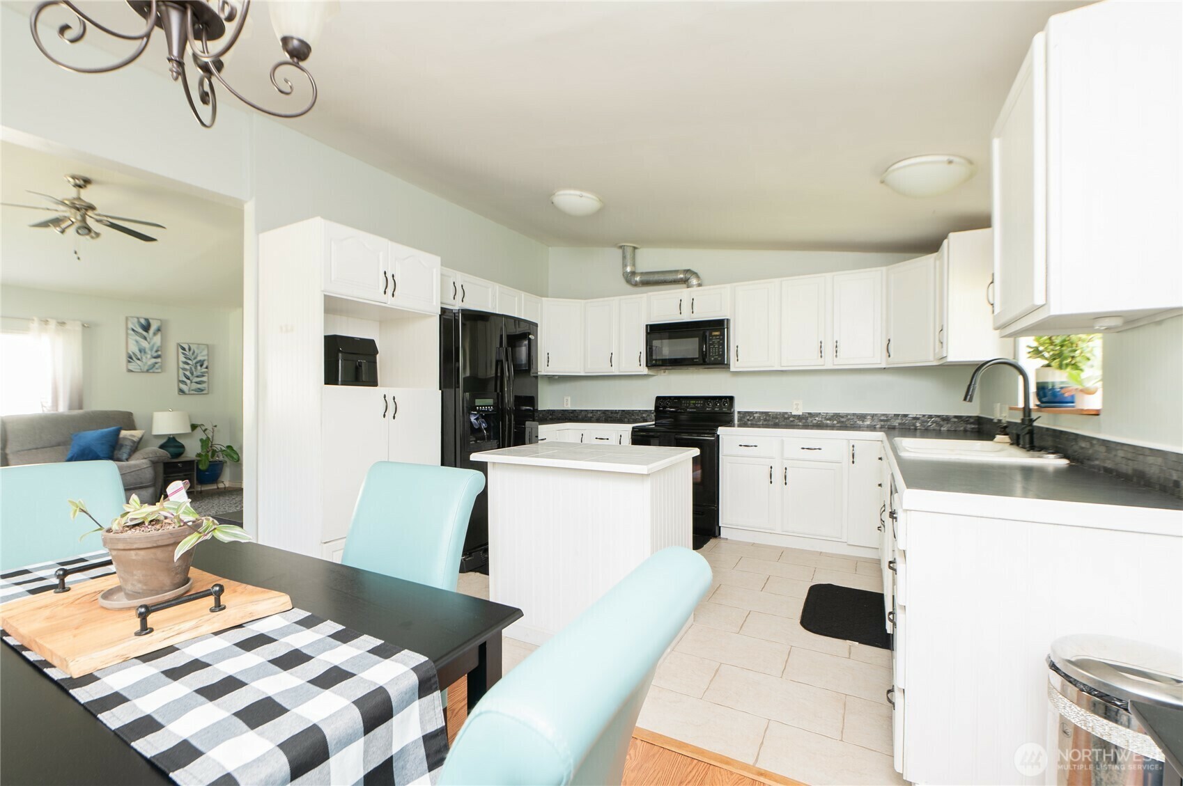 Property Photo: 8814 Giles Road 4 WA 98230