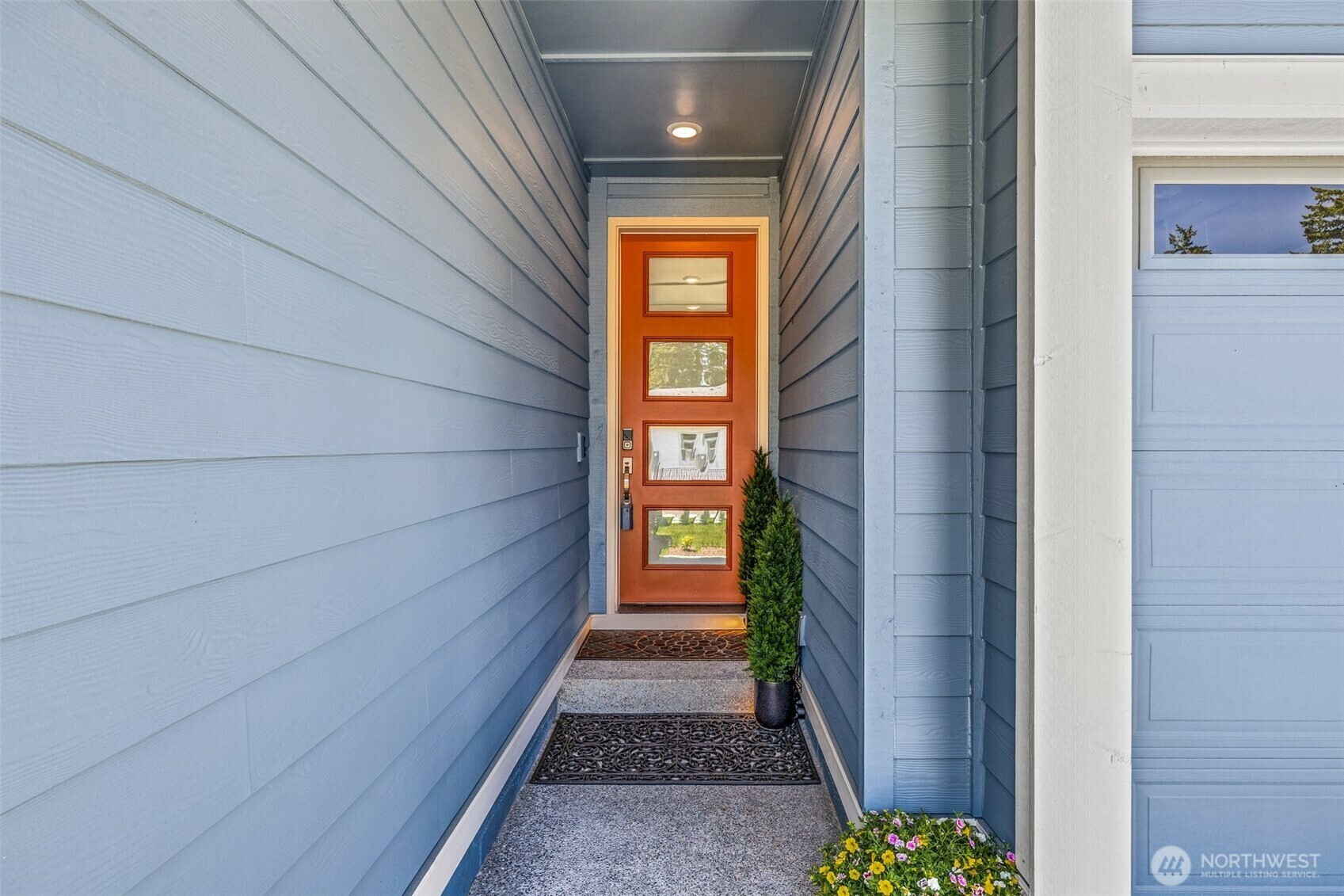 Property Photo: 29215 217th Court SE WA 98010
