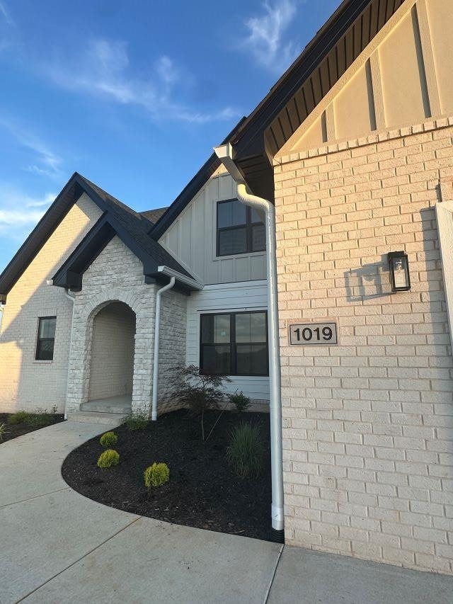 Property Photo: 1019 Paddlers Way KY 42122