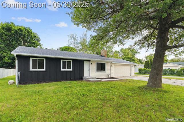 Property Photo: 4606 Glenalda Drive MI 48346