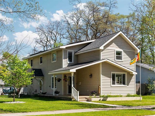 Property Photo: 855 E State Street MI 49686