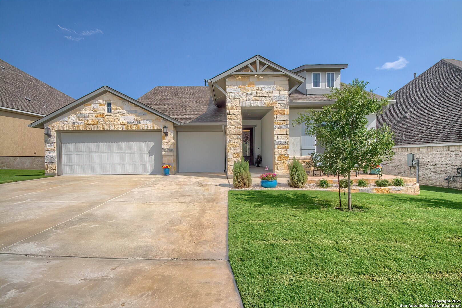 Property Photo:  14815 Highdere  TX 78245 