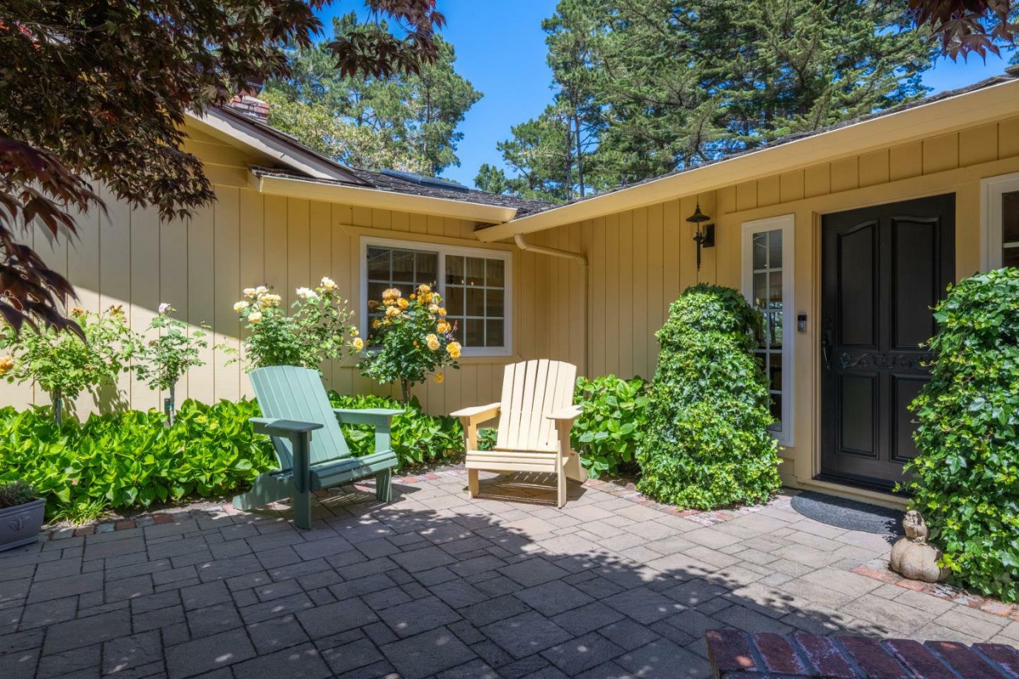 Property Photo: 5 Wyndemere Vale CA 93940