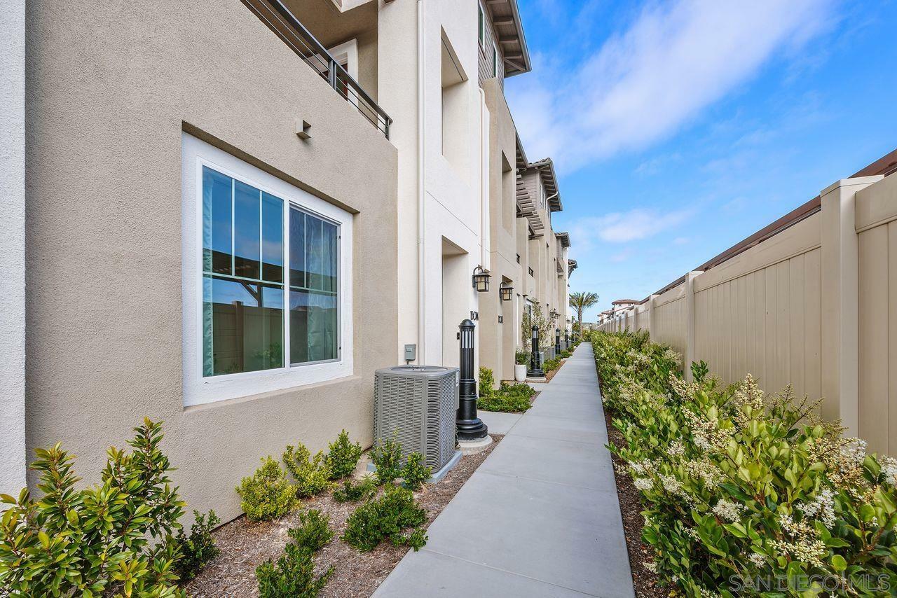 Property Photo: 13014 Lumen Way CA 92130