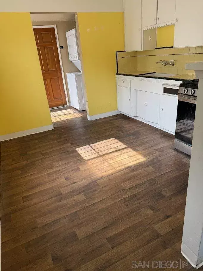Property Photo:  3921-23 Delta St  CA 92113 