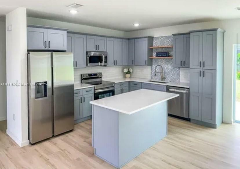 Property Photo: 3214 Topsey Ave SE FL 32909
