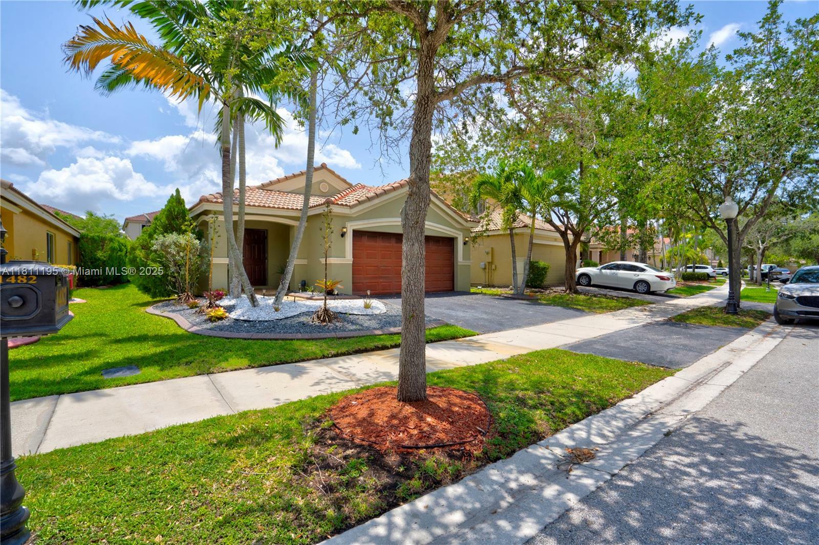 1482 Canary Island Dr  Weston FL 33327 photo