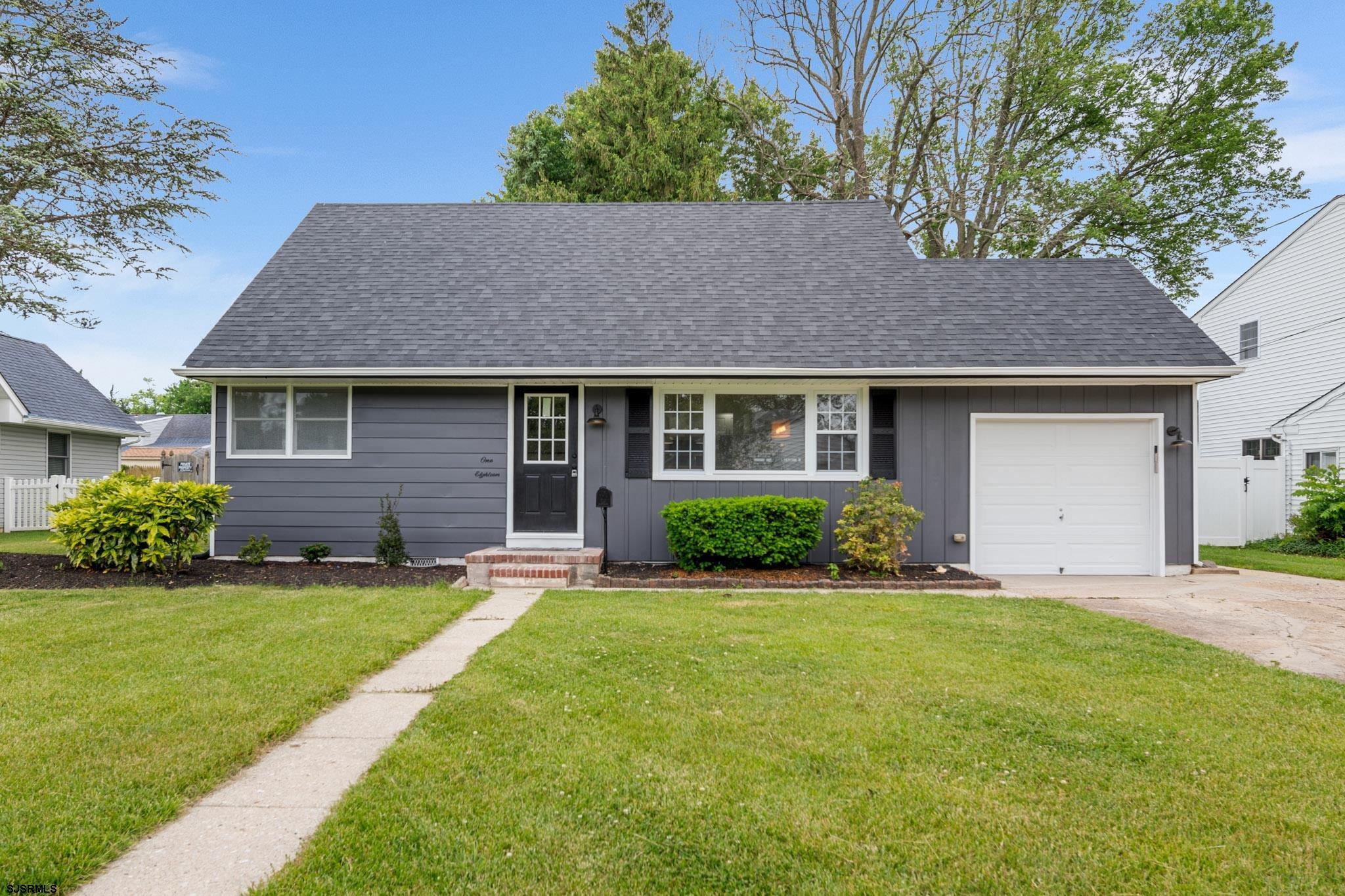 Property Photo: 118 Colwick Dr NJ 08244