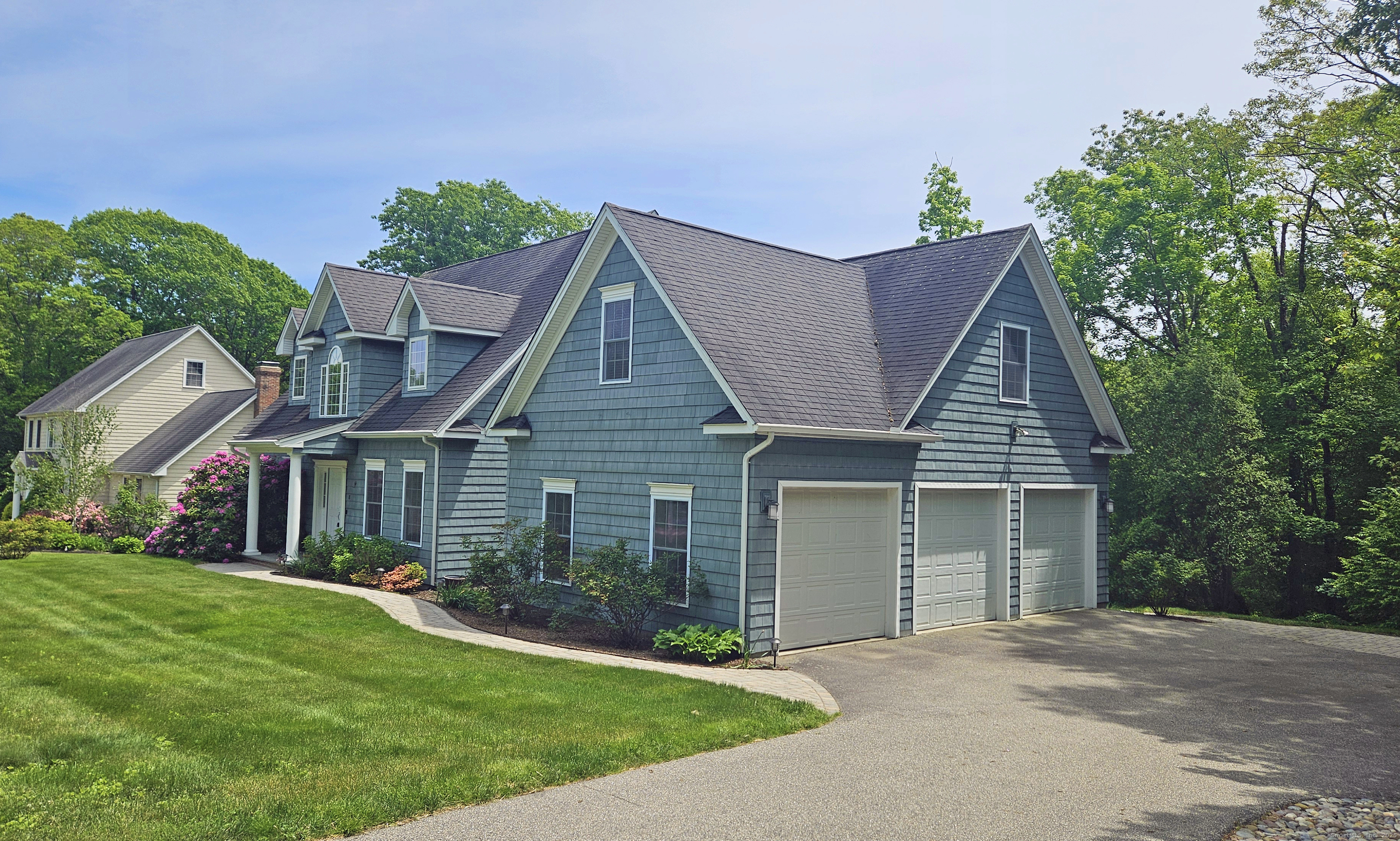 Property Photo:  8 Whaler Road  CT 06355 