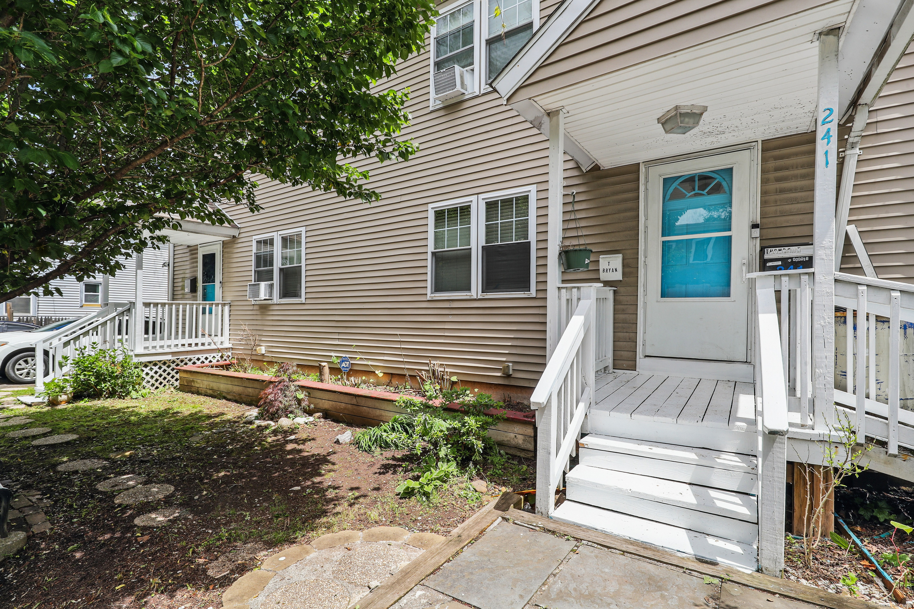241 Wallace Street  New Haven CT 06511 photo