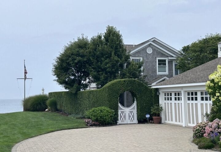 Property Photo:  25 West Shore Drive  CT 06475 