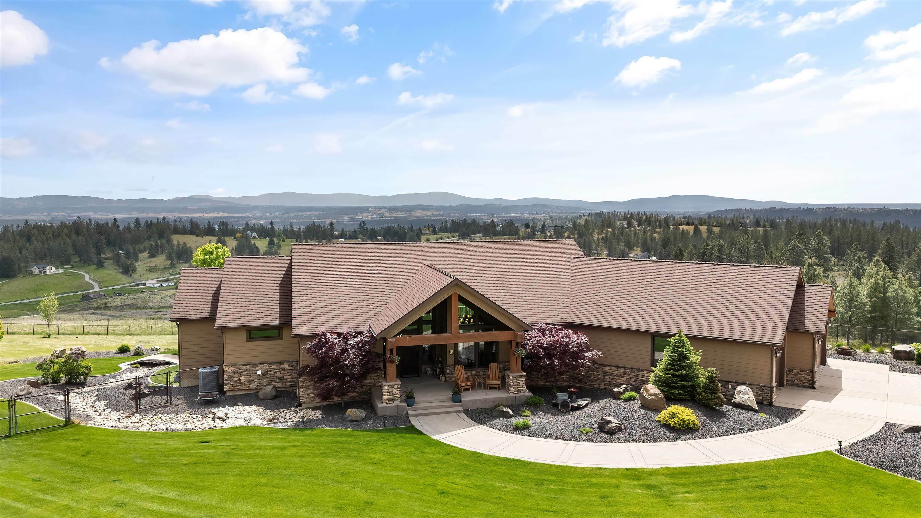 Property Photo:  16510 N Brannon Ln  WA 99208 