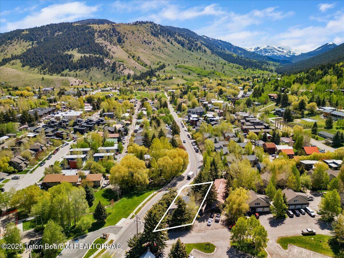Property Photo: 500 E Kelly Avenue WY 83001
