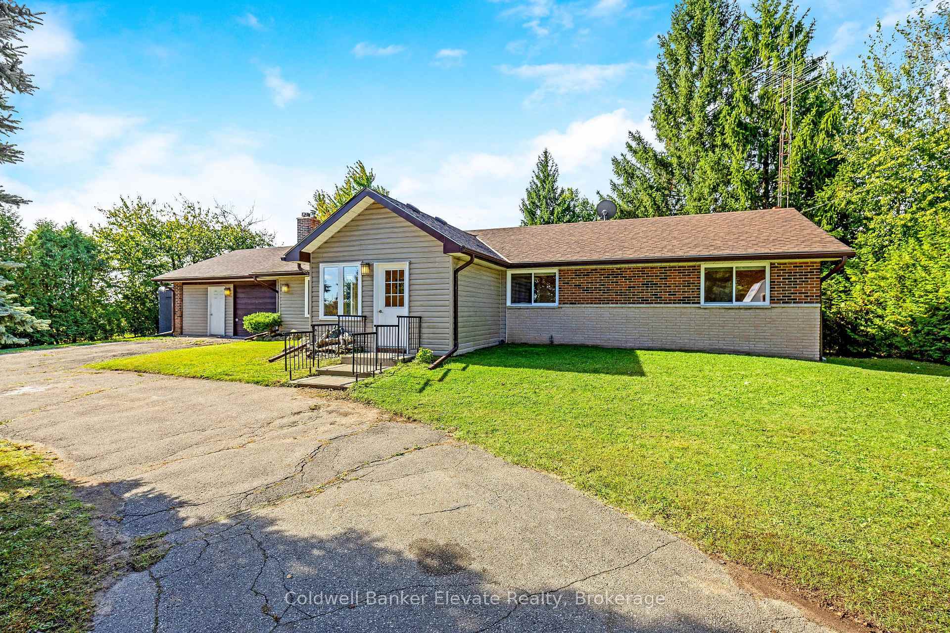 Property Photo:  14360 Sixth Line  ON L0P 1H0 