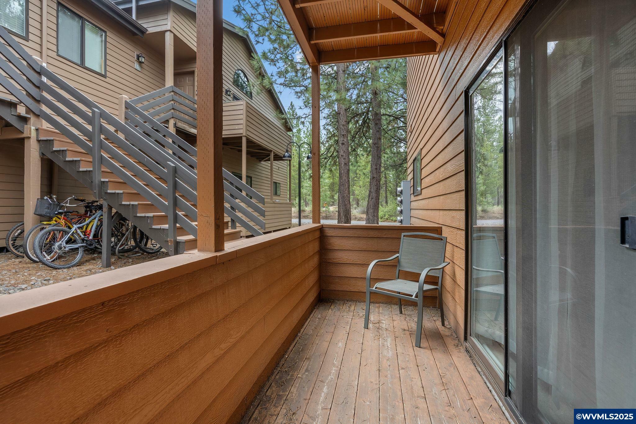 Property Photo: 56856 Enterprise K8 Dr OR 97707