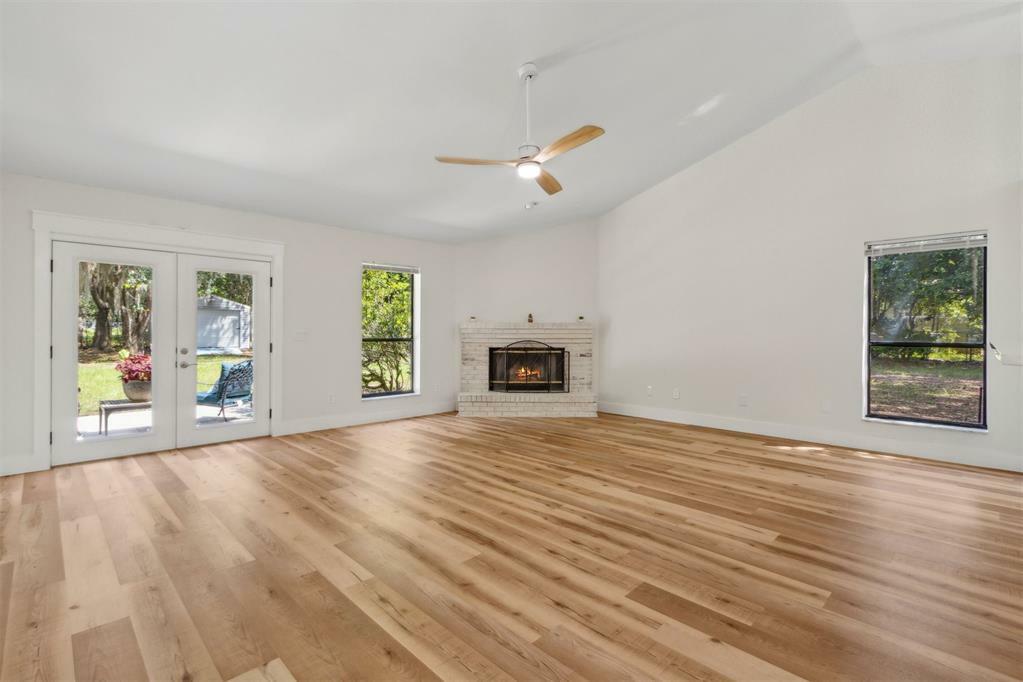 Property Photo: 86165 Debbie Road FL 32097