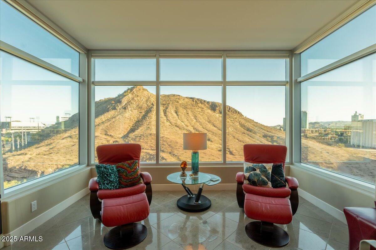 Property Photo: 140 E Rio Salado Parkway 1006 AZ 85281