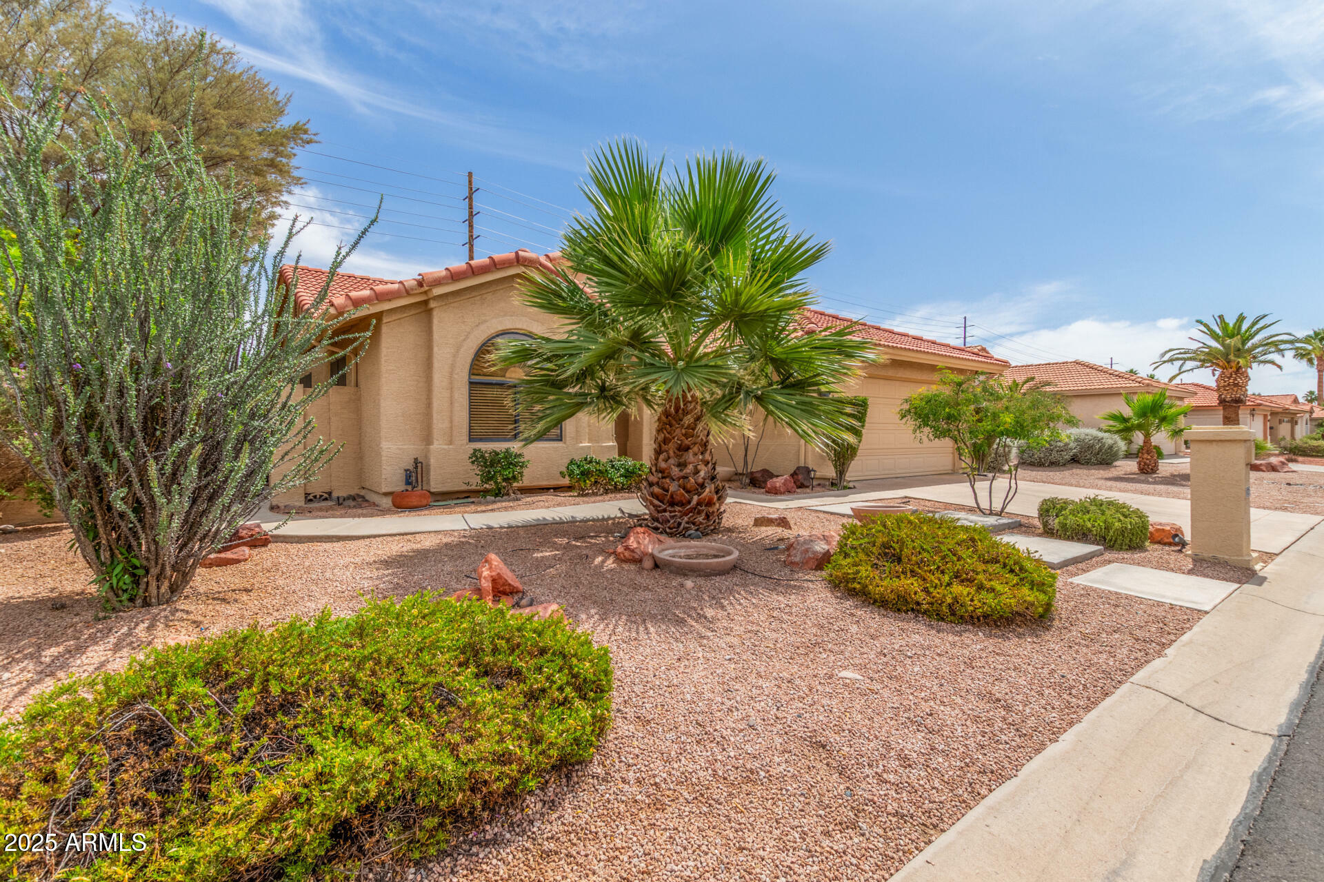 Property Photo: 10721 E Coopers Hawk Drive AZ 85248
