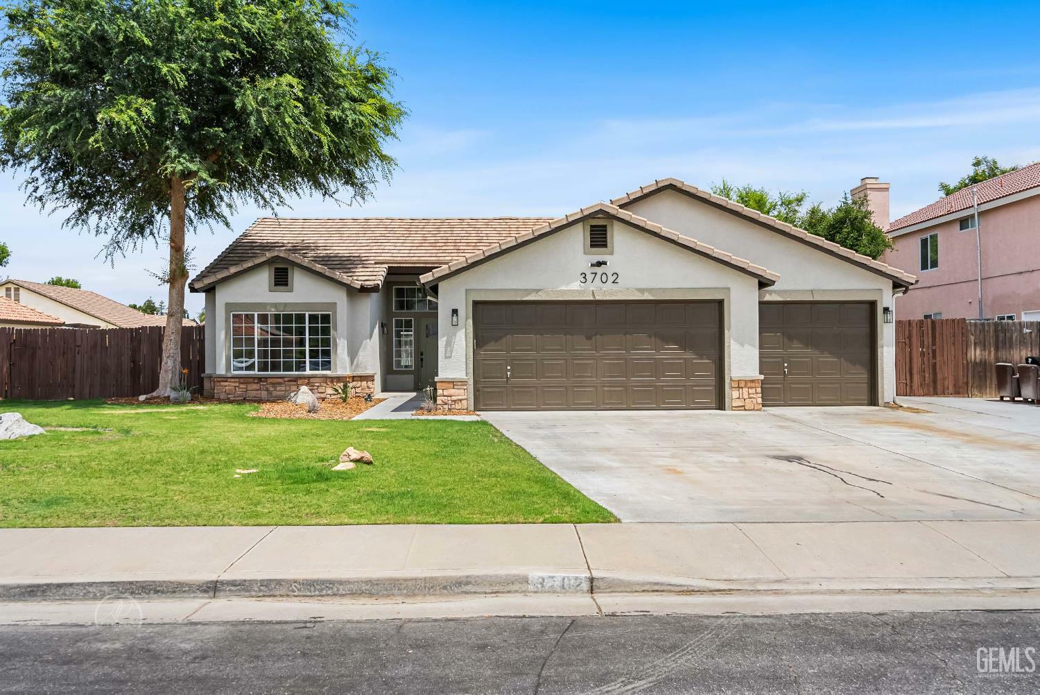 3702 Bedrock Drive  Bakersfield CA 93311 photo