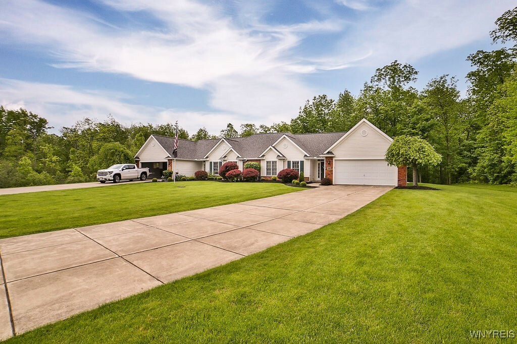 Property Photo: 480 Whitehaven Road NY 14072
