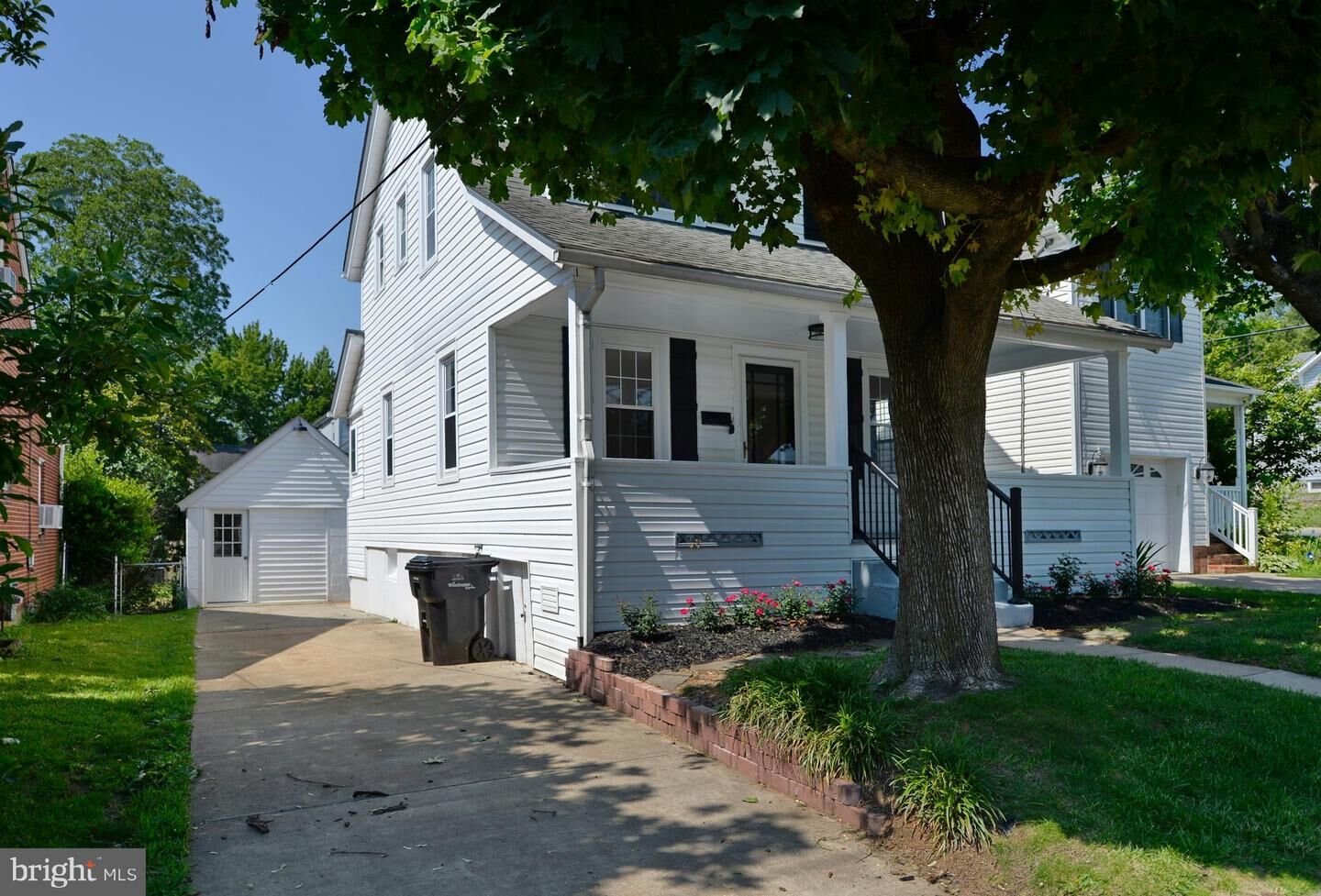 Property Photo: 31 W Whitlock Avenue VA 22601