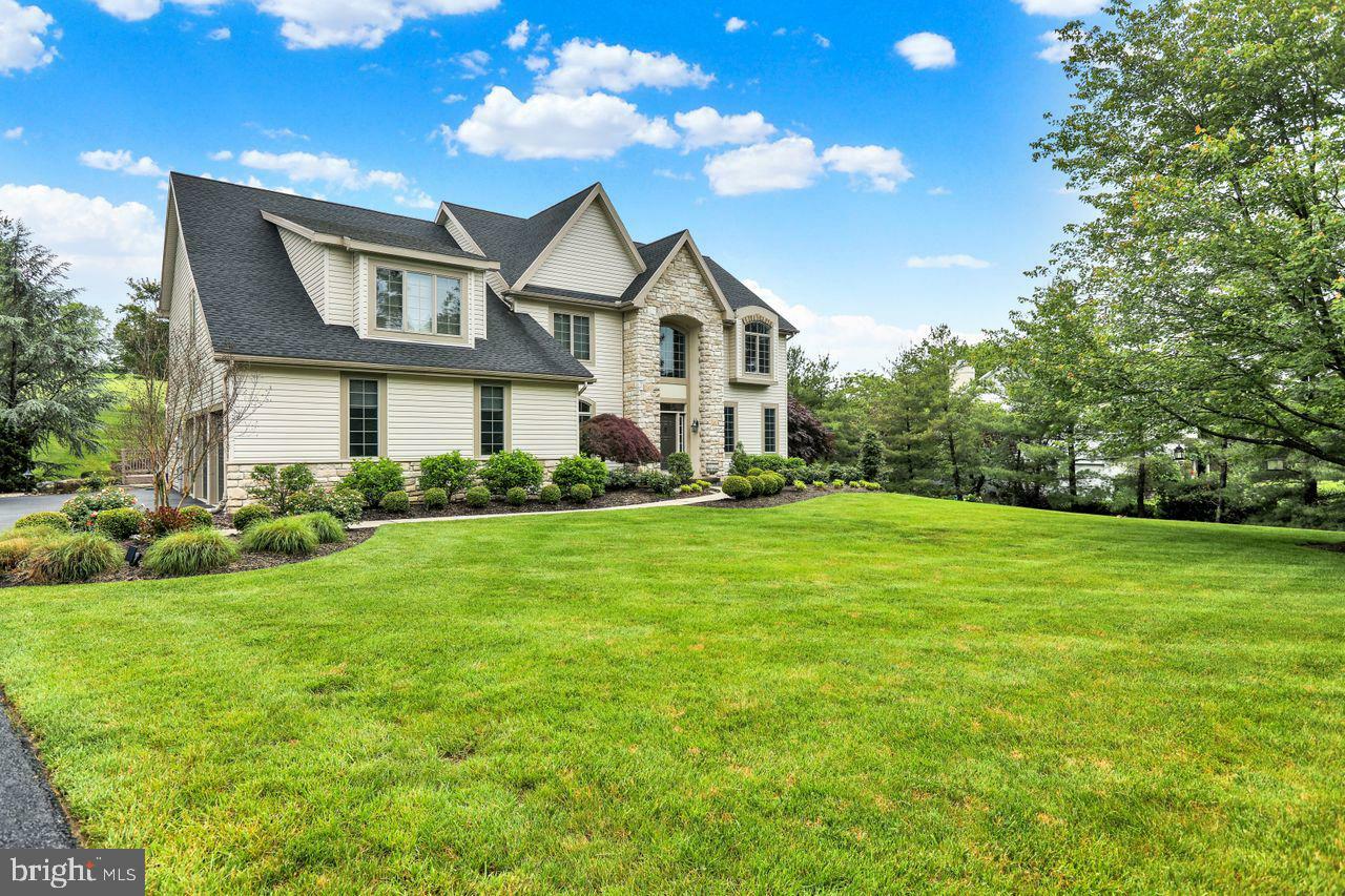 Property Photo: 12 Fox Glen Drive PA 19608