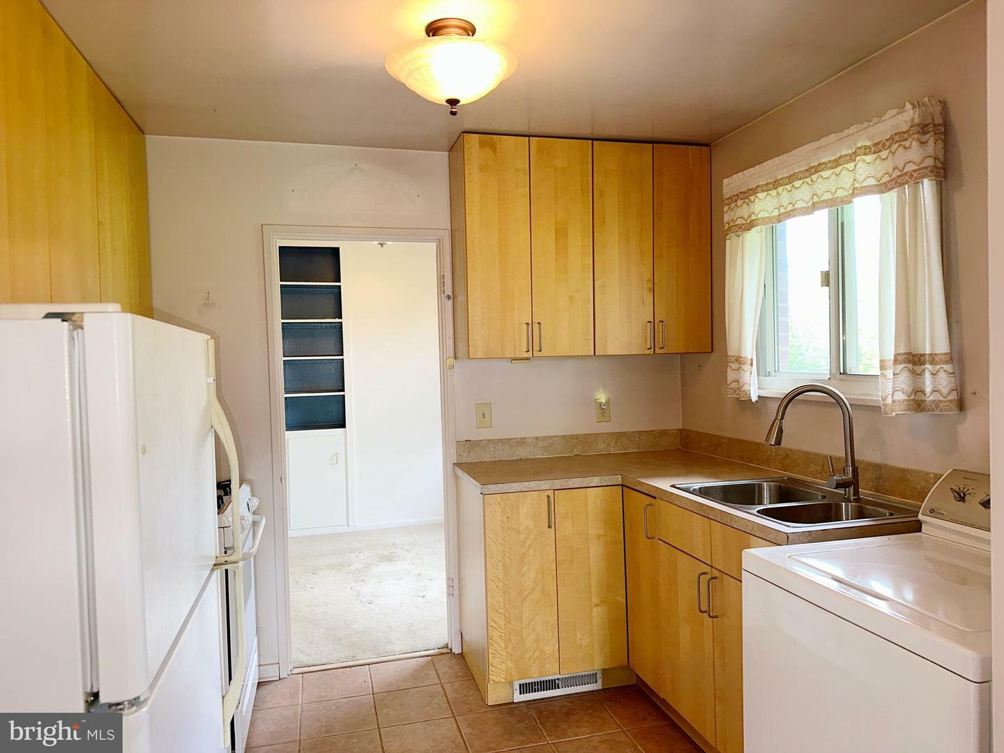 Property Photo:  5903 La Vista Drive  VA 22310 