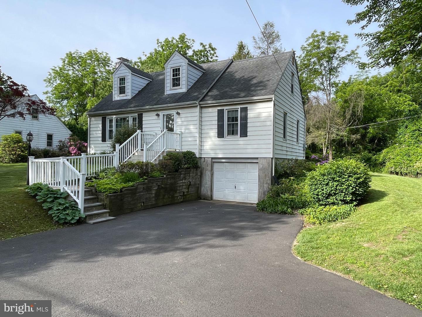 Property Photo: 231 Taylorsville Road PA 19067
