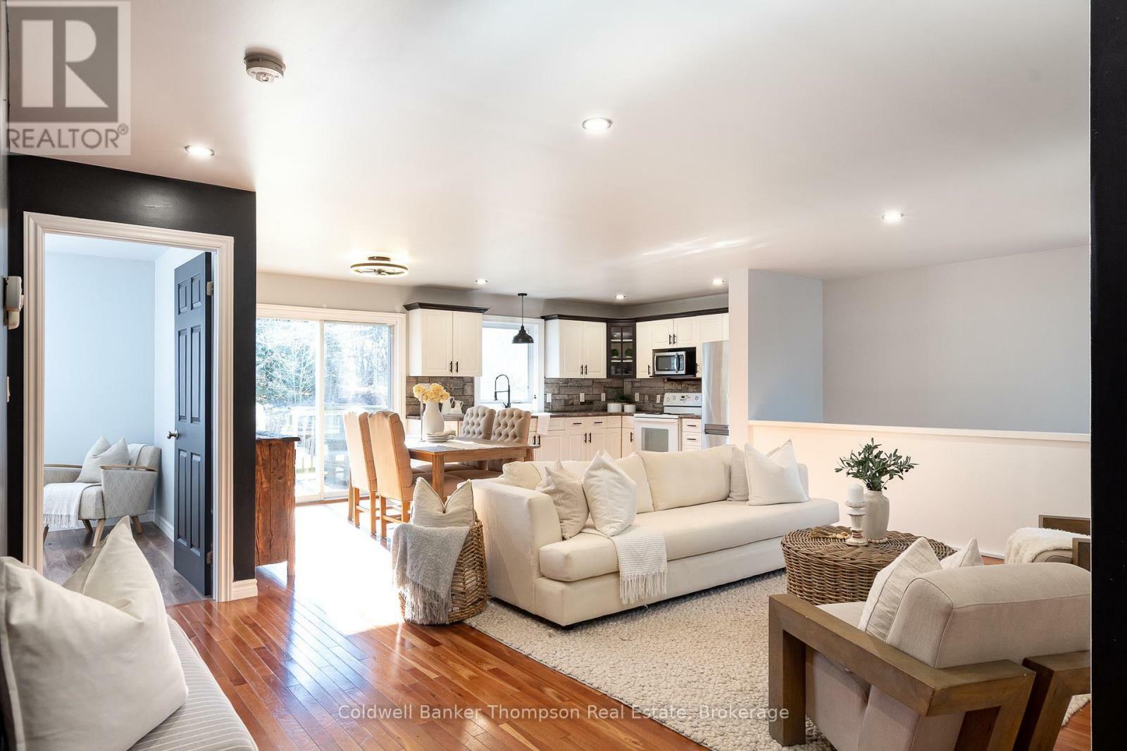 Photo de la propriété: 25 East Elliott Street ON P1H 1W7