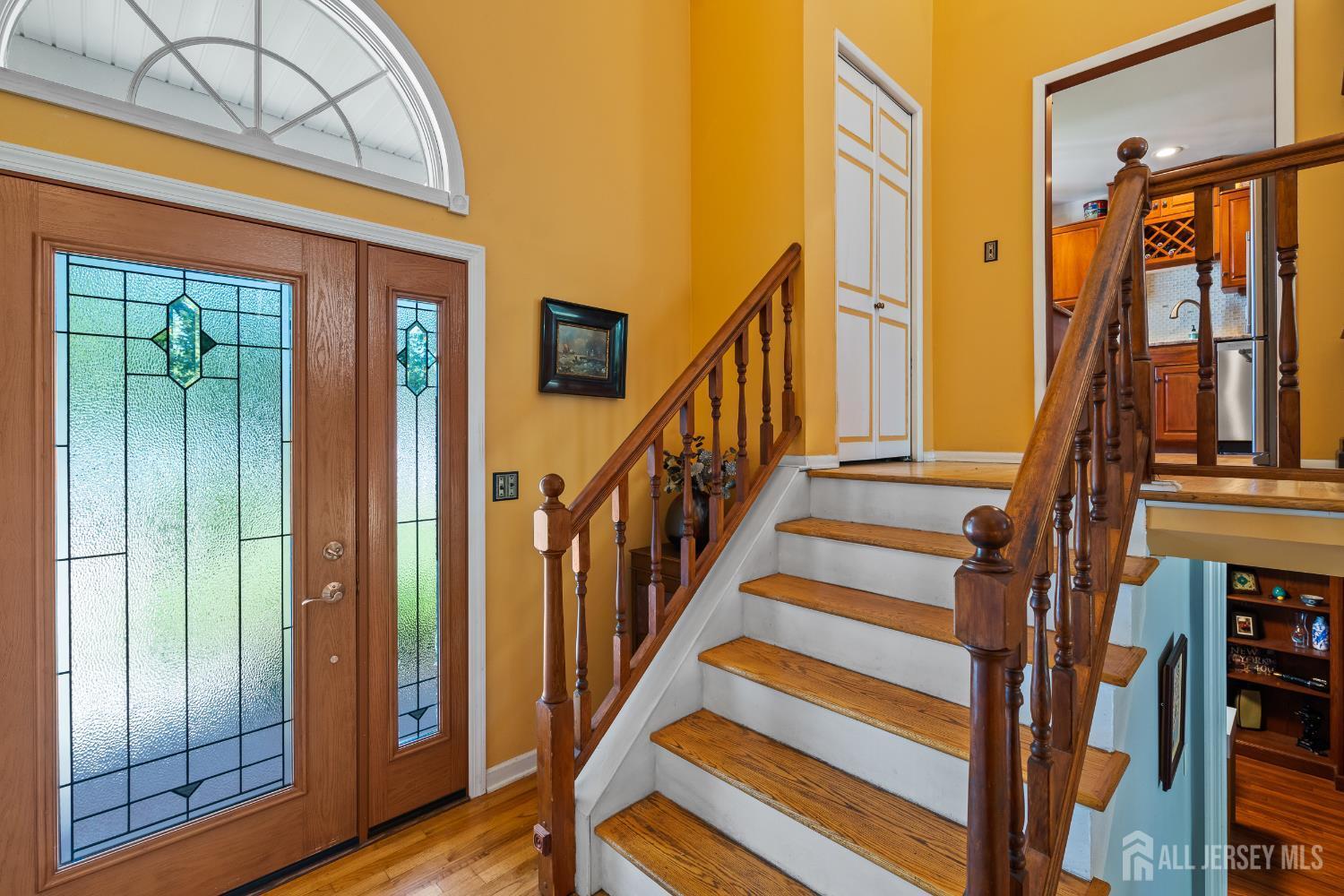 Property Photo: 5 Meade Court NJ 08854