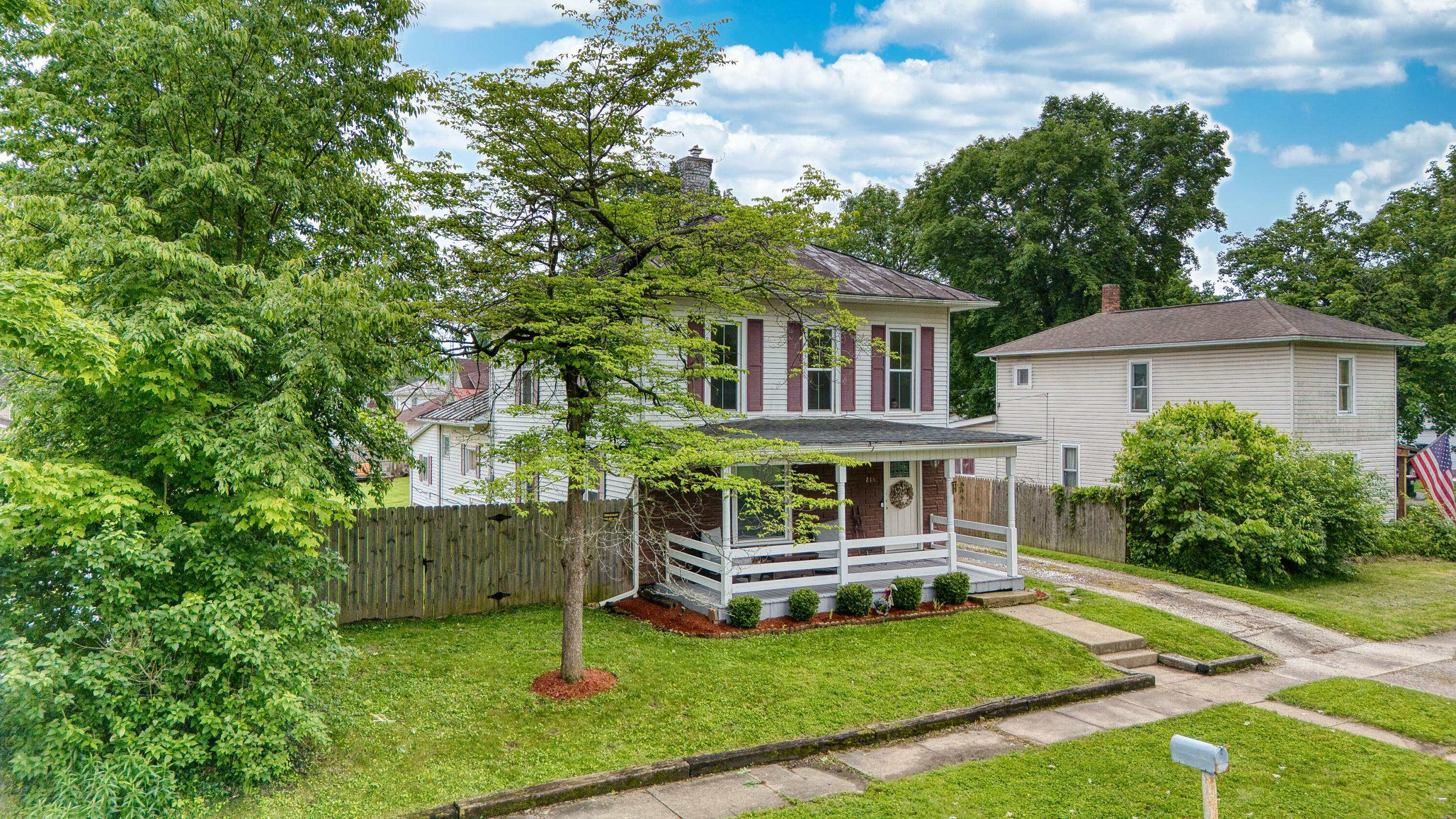 Property Photo: 216 North Street OH 43080