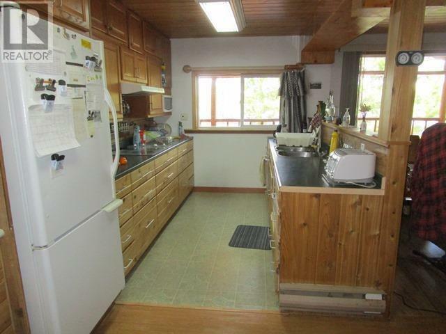 Property Photo:  1844 Southshore Dr  ON P8T 0A7 